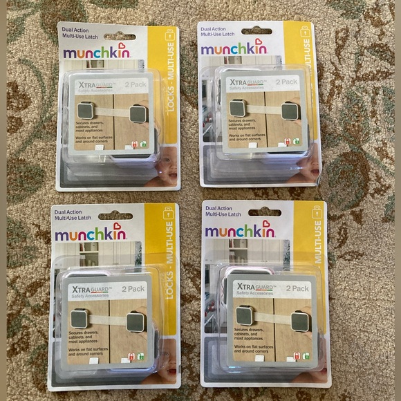 Safety lock multi-use.  Secure drawers, cabinets and most appliances. Munchkin - Picture 4 of 7